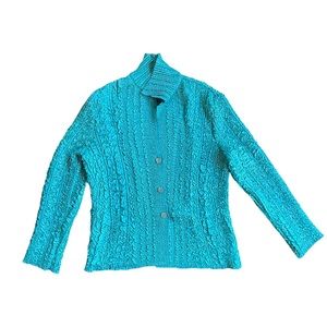 Vintage crinkle aqua button down top